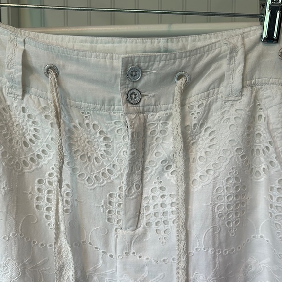 White Cropped Lace Pants with Eyelet Design - Picture 5 of 8